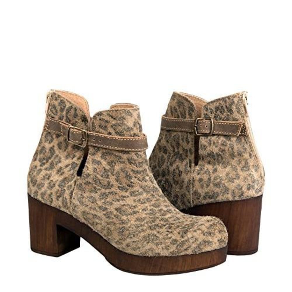 Californians Jordyn Cheetah Suede 9 M
